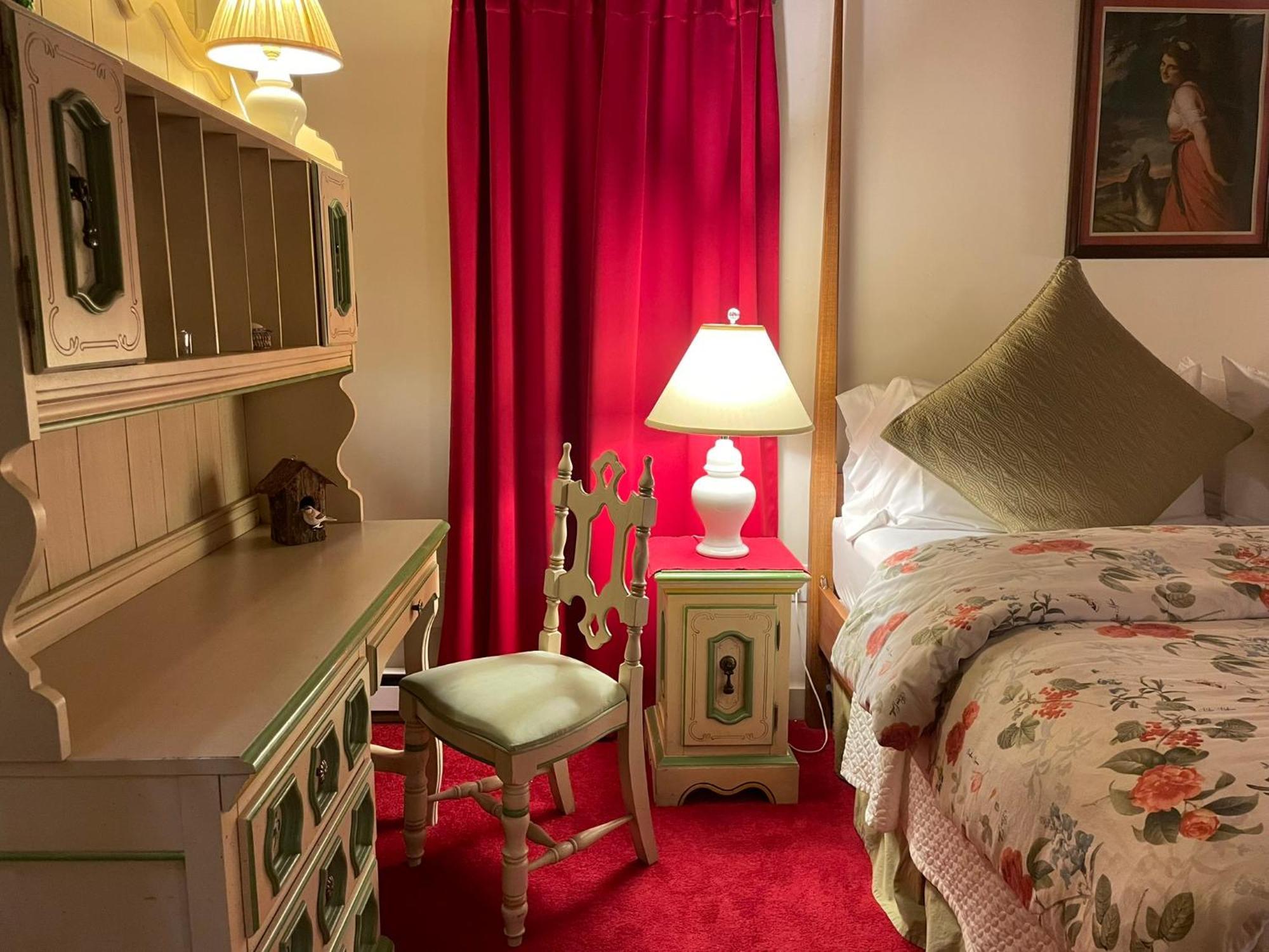 Inn Deerhill West Dover