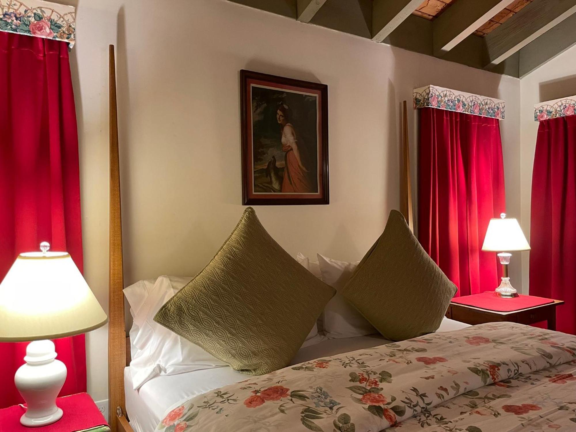 Deerhill Inn 5*
