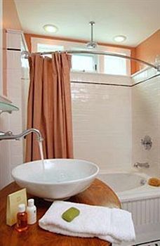 Inn Deerhill West Dover